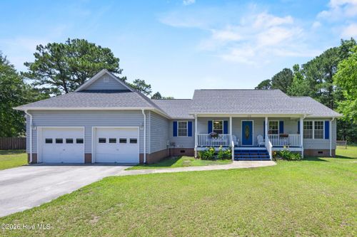 105 Lunington Mill Cir, Burgaw, NC, 28425-8298 | Card Image