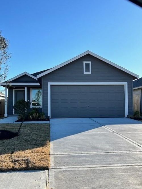 1302 Charlotte Way, Wharton, TX, 77488-5331 | Card Image