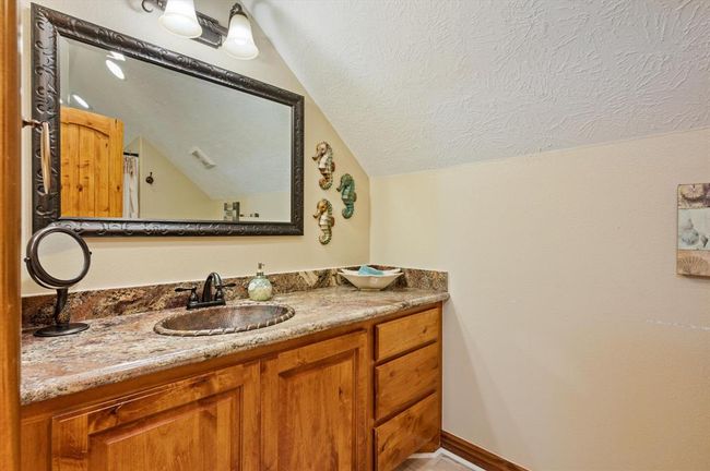 2757 Gulfview Ln, House other with 3 bedrooms, 3 bathrooms and 1 parking in Crystal Beach TX | Image 34