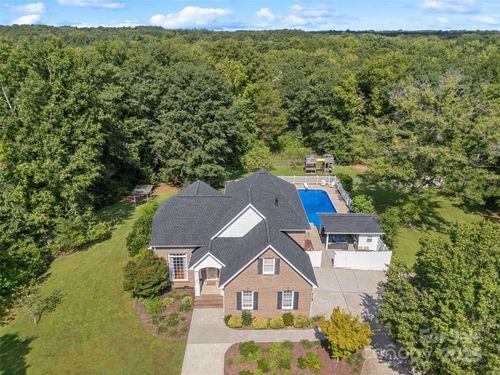 355 Leisure Ln, Catawba, SC, 29704-8715 | Card Image