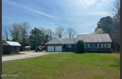 937 Five Mile Rd, Richlands, NC, 28574-5217 | Card Image