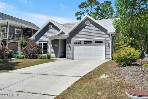 155 Ne 18th St, Oak Island, NC, 28465-6450 | Card Image