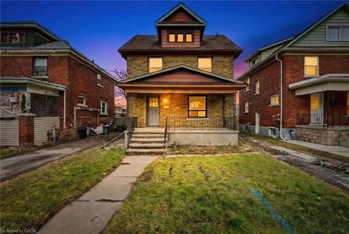 4824 4th Ave, Niagara Falls, ON, L2E4P1 | Card Image