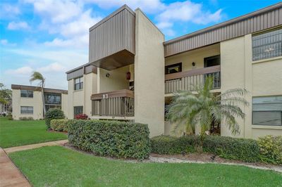 3-202 - 2400 Winding Creek Boulevard, Condo with 2 bedrooms, 1 bathrooms and null parking in Clearwater FL | Image 2