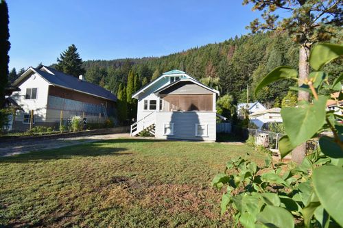 48813 Chaumox Road, Boston Bar / Lytton, BC, V0K1C1 | Card Image