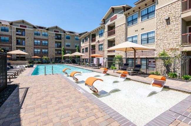 APT-4202 - 4689 Mustang Pkwy, Condo with 1 bedrooms, 1 bathrooms and null parking in Carrollton TX | Image 29