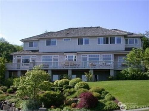17097 Se 58th Street, Bellevue, WA, 98006 | Card Image
