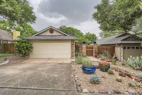 5306 Summer Cir, Austin, TX, 78741-3249 | Card Image