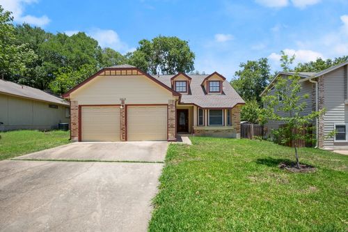 2810 Goldbridge Dr, Austin, TX, 78745-6861 | Card Image