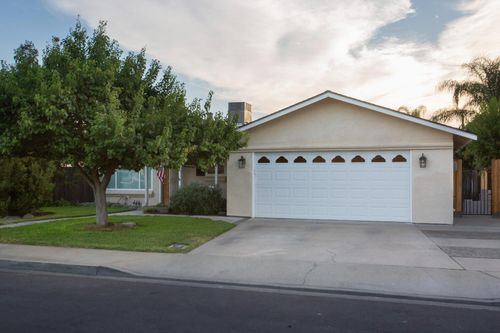 2761 Ball Ct, Turlock, CA, 95382-1032 | Card Image