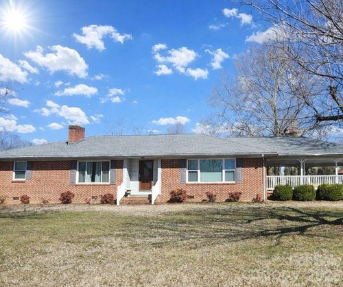 7362 Hull Rd, Lawndale, NC, 28090-8412 | Card Image