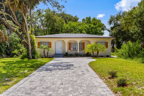 2254 Pelham St Ne, Palm Bay, FL, 32905-2605 | Card Image