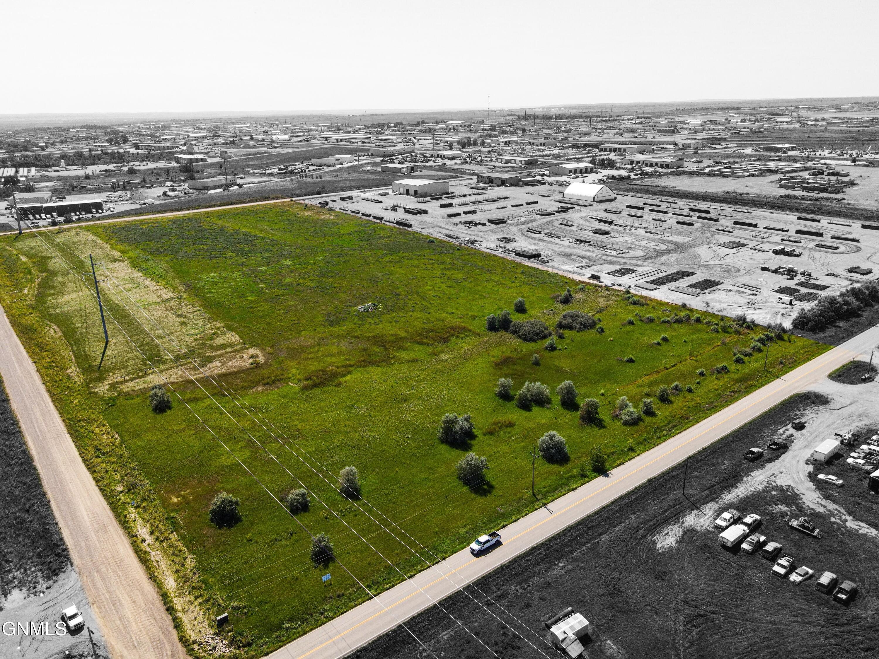 Land in Williston 2