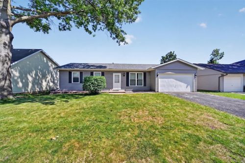 3904 Pine Wood Dr Ne, Cedar Rapids, IA, 52402-1752 | Card Image