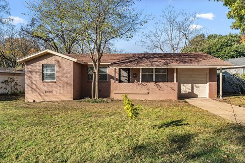 415 Walnut St, Duncanville, TX, 75116-3431 | Card Image
