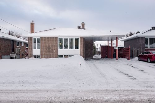 5 Strathcona Drive, North Bay, ON, P1A2M5 | Card Image