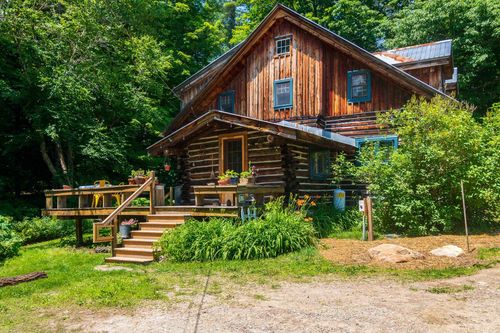 295 Putnam Forest Rd, Grafton, VT, 05146-8800 | Card Image