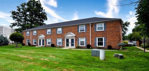 5700 York Drive, Lyndhurst, OH, 44124 | Card Image