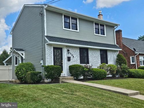 225 Wilson St, POTTSTOWN, PA, 19464-4543 | Card Image