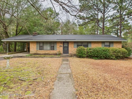 550 N Leak St, Southern Pines, NC, 28387-4720 | Card Image