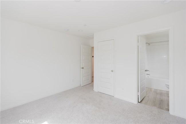 2811 Elderflower St, Townhouse with 3 bedrooms, 3 bathrooms and 2 parking in Spring Valley CA | Image 5