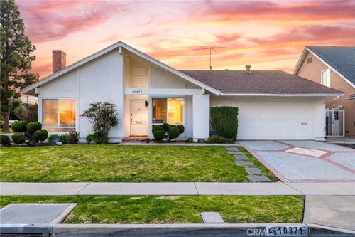 10371 Humbolt St, Los Alamitos, CA, 90720-2223 | Card Image