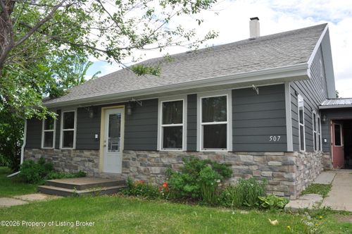 507 4th Avenue W, Lemmon, SD, 57638 | Card Image