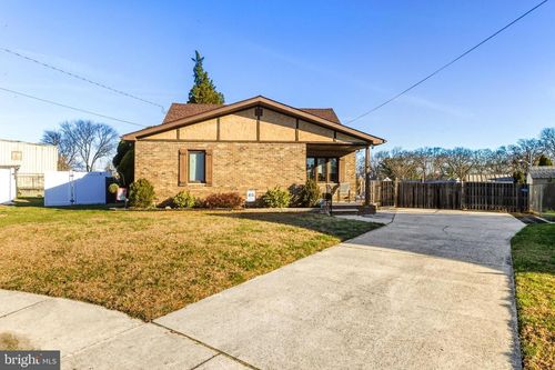 30 Saint Charles Pl, RUNNEMEDE, NJ, 08078-1843 | Card Image