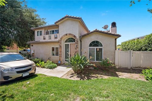 14661 Oak Rd, Sylmar, CA, 91342-3971 | Card Image