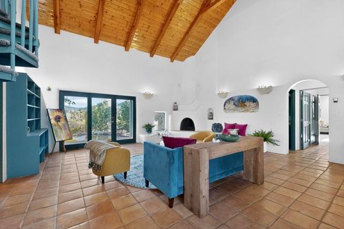 200 Ojo De La Vaca Rd, Santa Fe, NM, 87508-8808 | Card Image