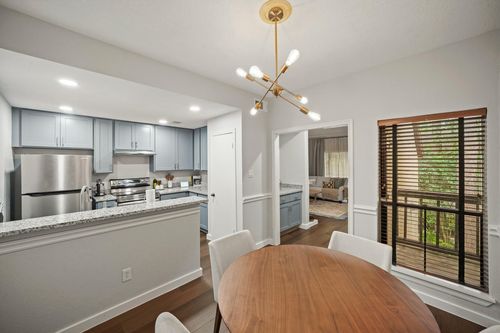 apt-276-11711 Memorial Dr, Houston, TX, 77024-7258 | Card Image