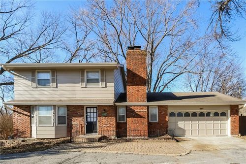 2300 Nw 85th Ter, Kansas City, MO, 64154-1242 | Card Image