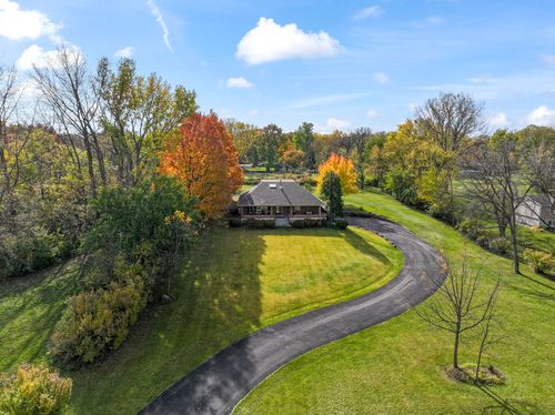 9510 Knolltop Rd, Union, IL, 60180-9640 | Card Image