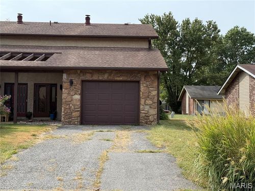 102 Kingsway Dr, Belleville, IL, 62226-5011 | Card Image