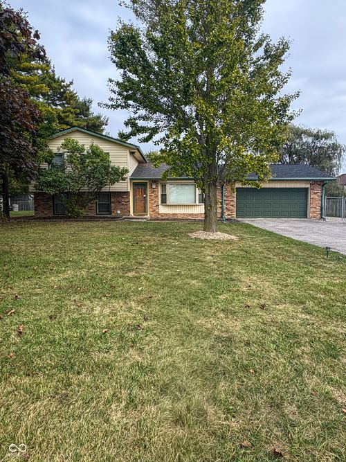 2045 Cumberland Rd, Indianapolis, IN, 46229-2279 | Card Image