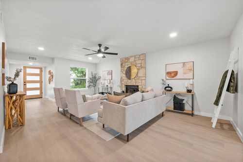 4502 Clarno Dr, Austin, TX, 78749-3177 | Card Image