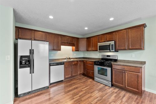 unit-4-3107 Johnson Ave Nw, Cedar Rapids, IA, 52405-4656 | Card Image