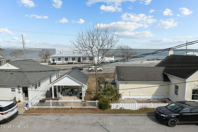 106 S Water St, House other with 6 bedrooms, 5 bathrooms and null parking in Swansboro NC | Image 29