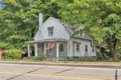 42 Mcgovern Blvd, Crescent, PA, 15046-5446 | Card Image