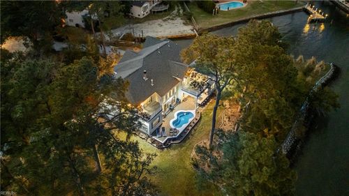 2000 English Cedar Cir, Virginia Beach, VA, 23451-1621 | Card Image