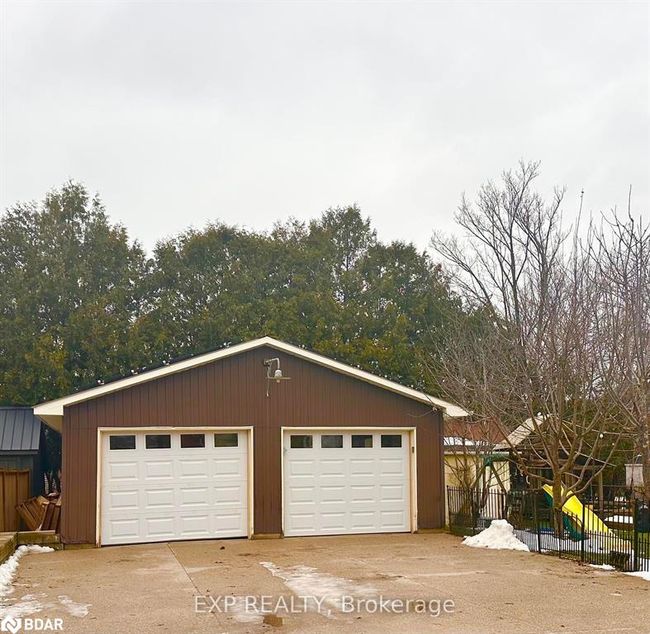 12 Elizabeth St W, House other with 4 bedrooms, 2 bathrooms and 14 parking in Creemore ON | Image 23