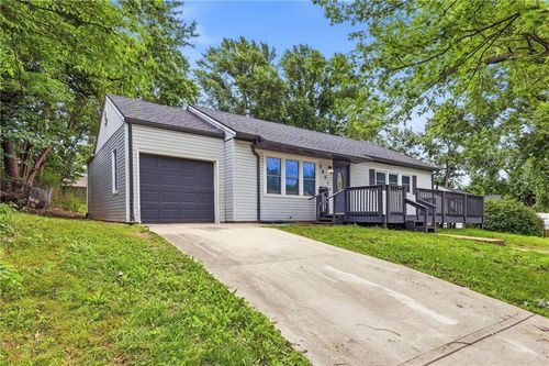 2901 S 26th St, Kansas City, KS, 66106-4416 | Card Image