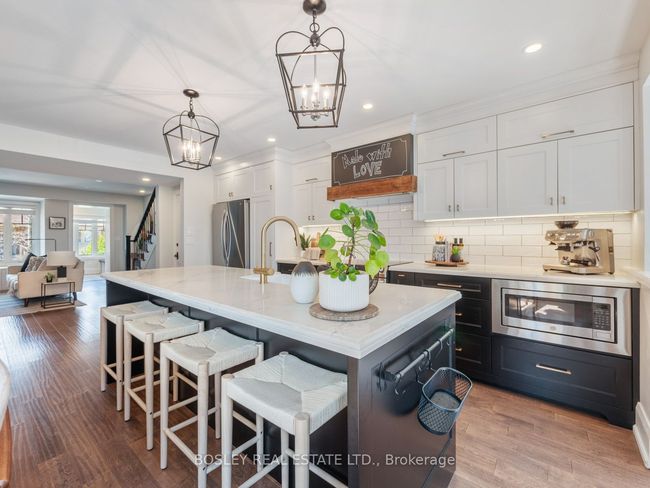 13 Patricia Dr, House other with 3 bedrooms, 4 bathrooms and 2 parking in Toronto ON | Image 15