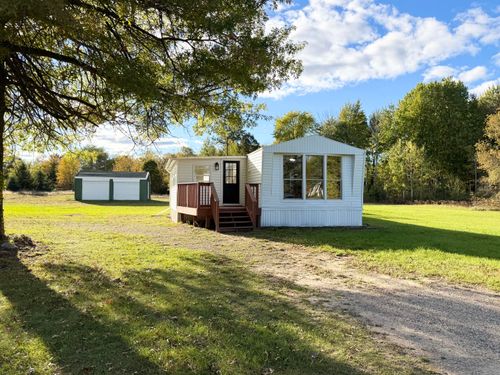 16303 Ritchie Ave, Sand Lake, MI, 49343-9462 | Card Image