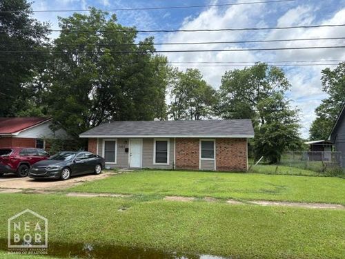 2402 Mary Jane Dr, Jonesboro, AR, 72401-6418 | Card Image