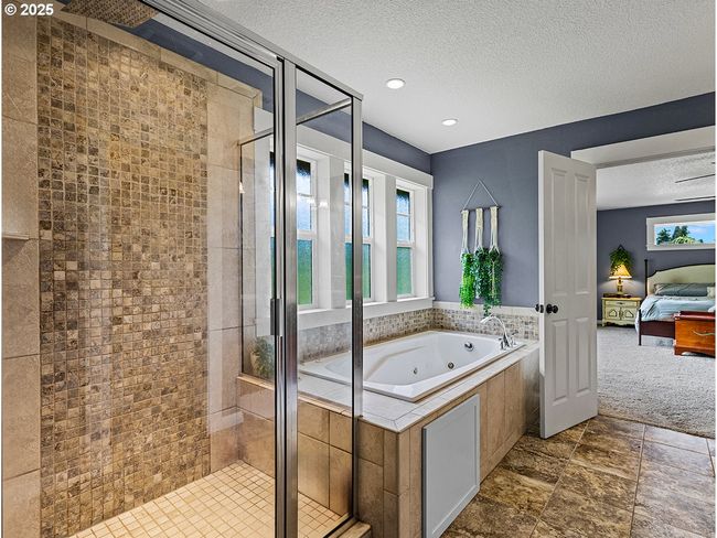 179 Se 46 Th Dr, House other with 4 bedrooms, 4 bathrooms and 2 parking in Gresham OR | Image 20