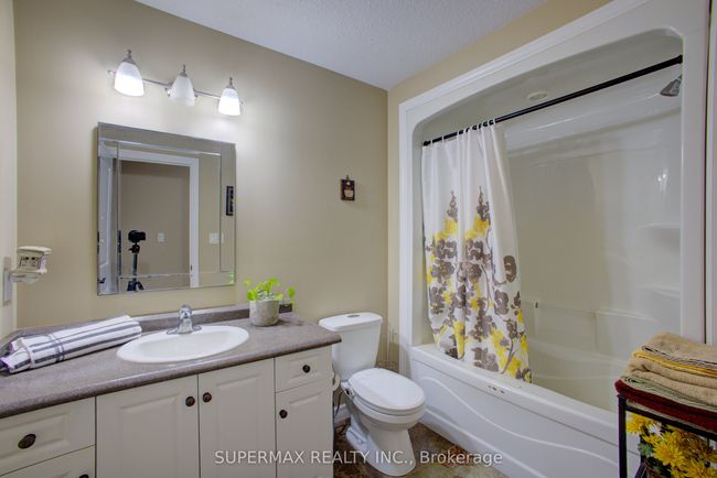 200 Krotz St W, House other with 5 bedrooms, 3 bathrooms and 4 parking in Listowel ON | Image 22