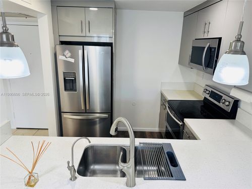 apt-216-801 Three Islands Blvd, Hallandale Beach, FL, 33009-2833 | Card Image