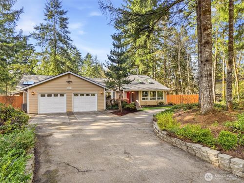 8127 Jamieson Court Sw, Tumwater, WA, 98512 | Card Image