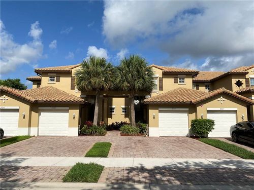 18d-8203 Nw 128th Ln, Parkland, FL, 33076-4904 | Card Image